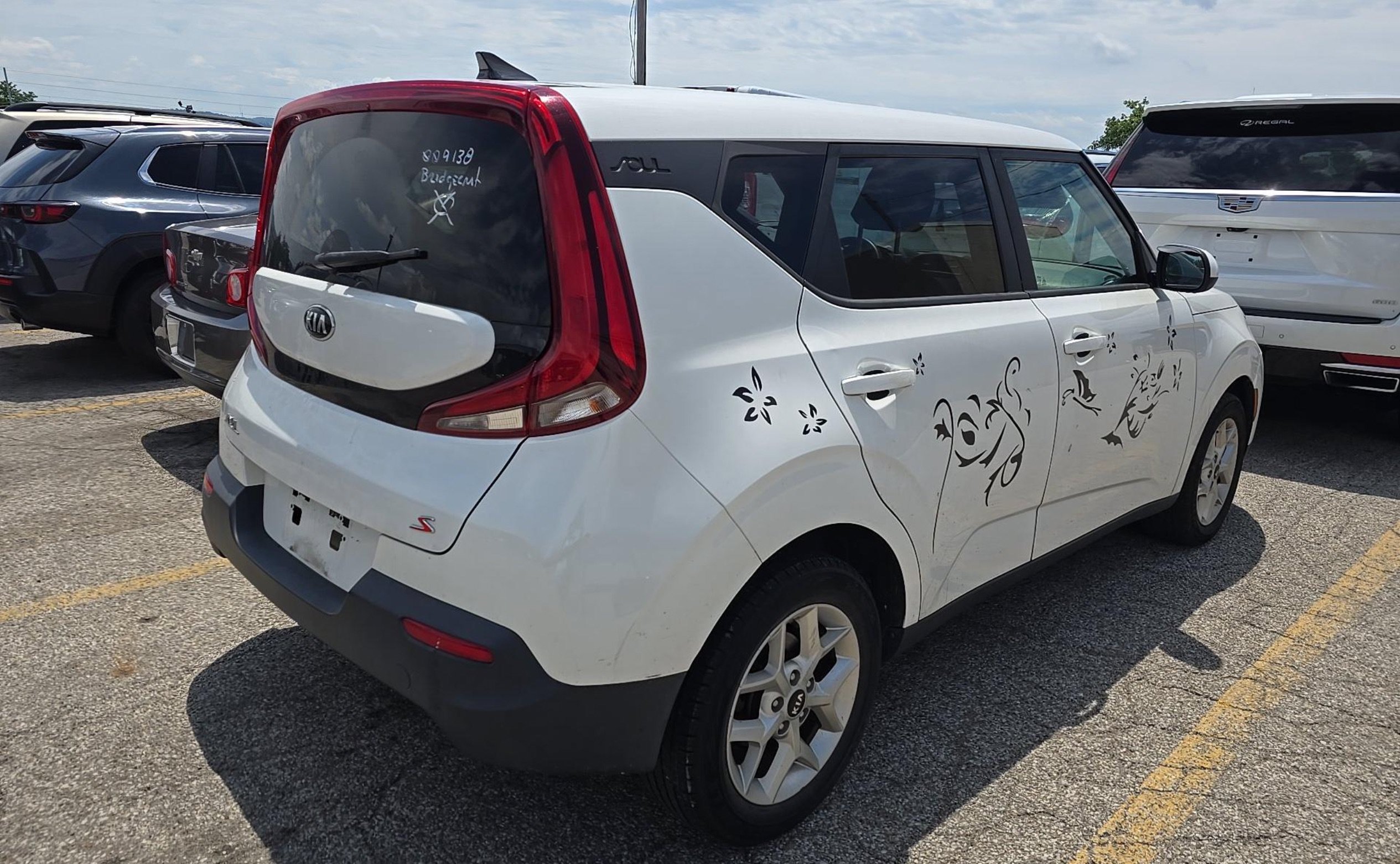 Used 2020 Kia Soul S FWD image 3