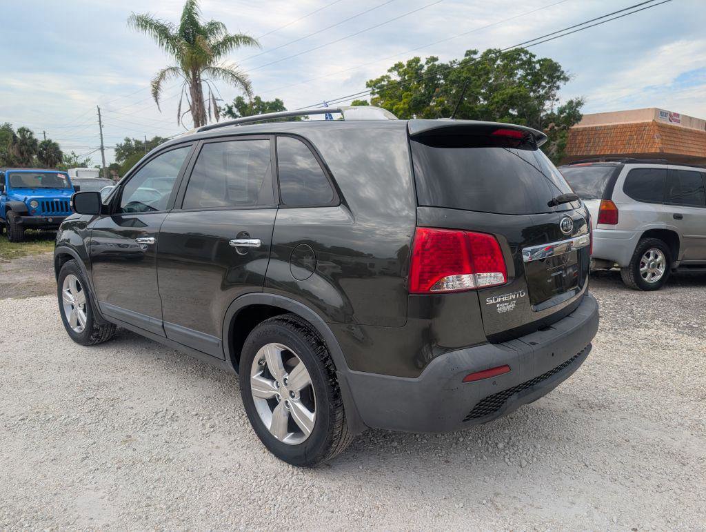 Used 2012 Kia Sorento EX w/ Premium Plus Pkg FWD image 7
