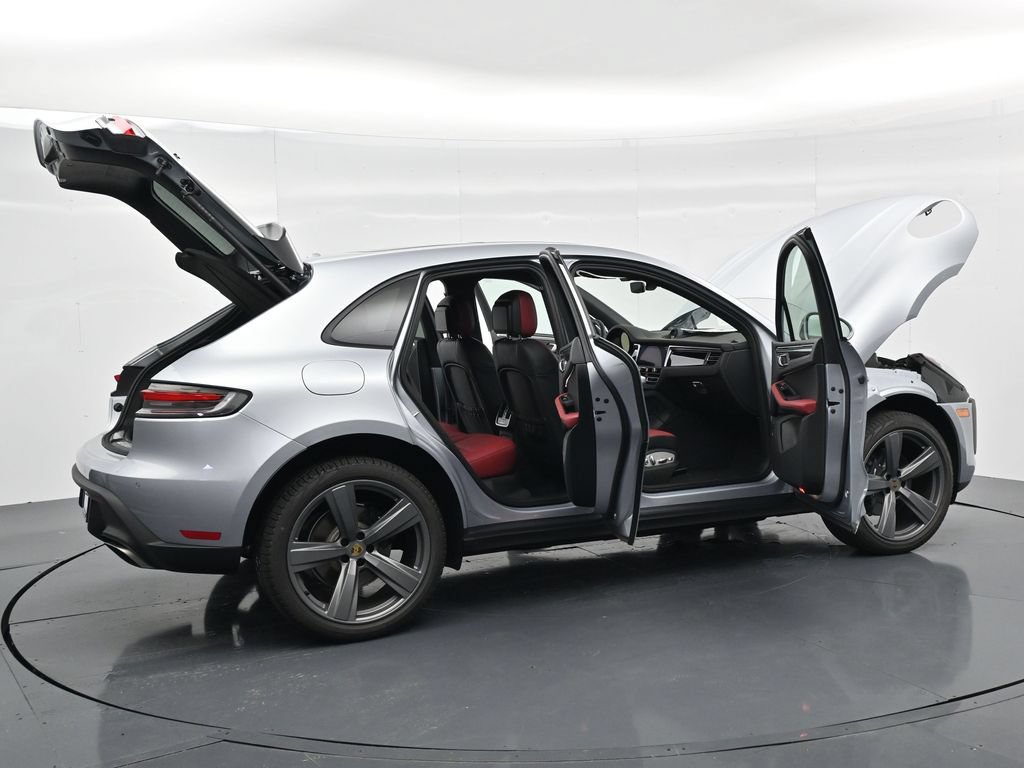 New 2026 Porsche Macan AWD/4WD image 20