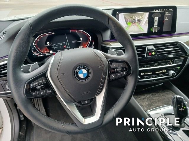New 2023 BMW 530i w/ Convenience Package image 20