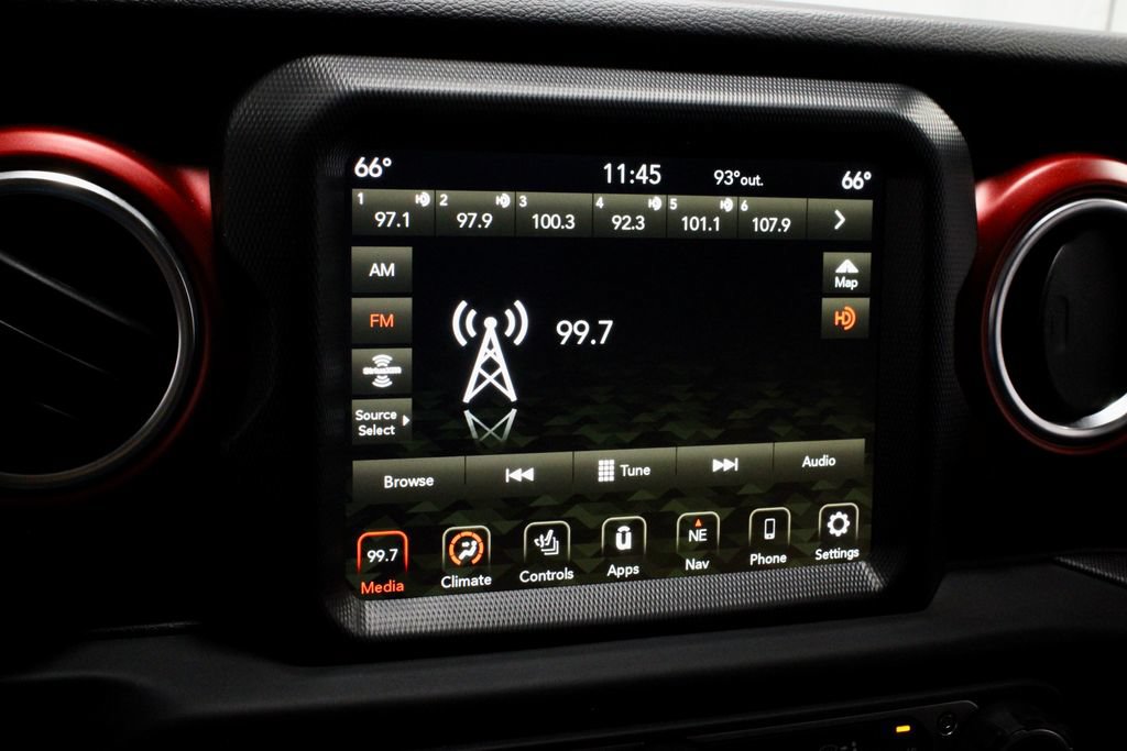 Used 2023 Jeep Gladiator Rubicon w/ Cold Weather Group AWD/4WD image 2