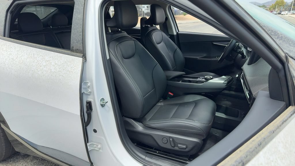Used 2025 Kia EV6 Wind RWD image 15
