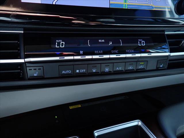 Used 2023 Toyota Sienna XLE w/ XLE Plus Package AWD/4WD image 25