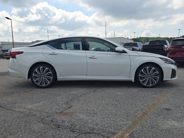 Used 2023 Nissan Altima 2.5 SL image 6