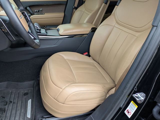 Used 2024 Land Rover Range Rover Sport SE image 12