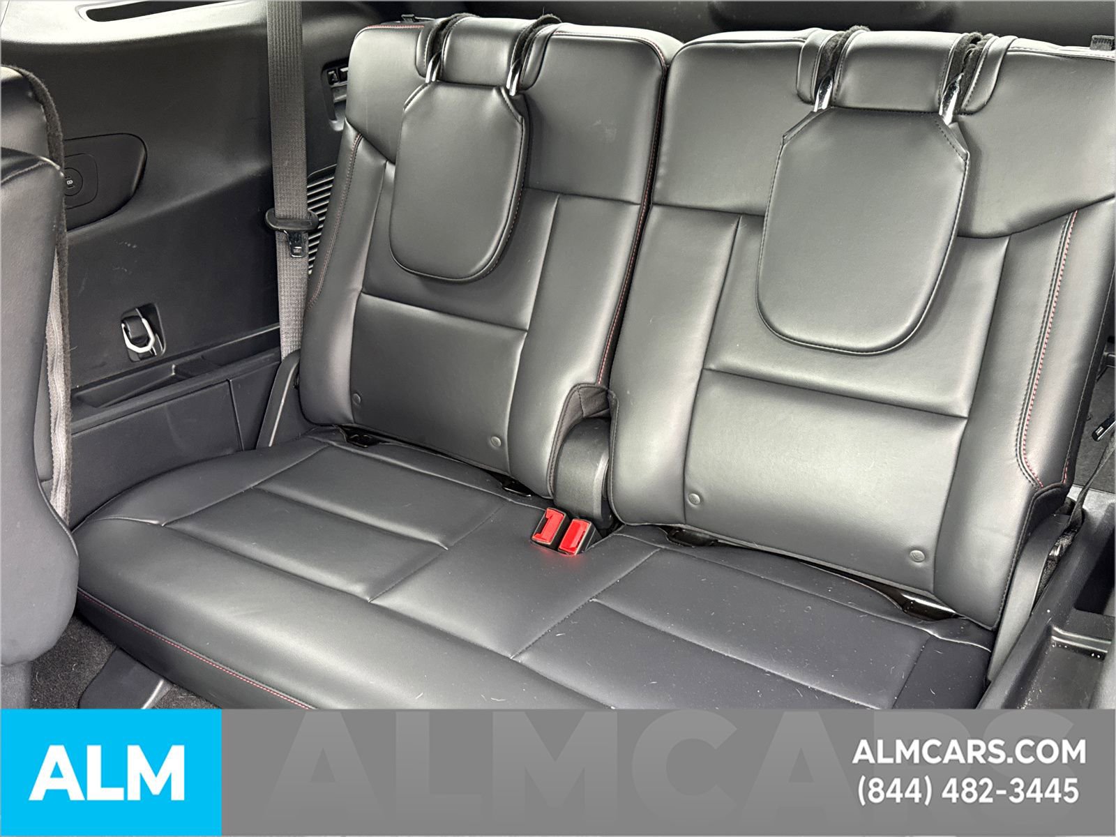 Used 2025 Ford Explorer ST-Line w/ Premium Package image 28