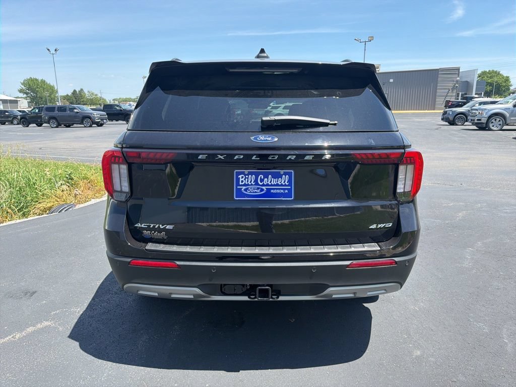 New 2026 Ford Explorer Active w/ Active Comfort Package AWD/4WD image 4