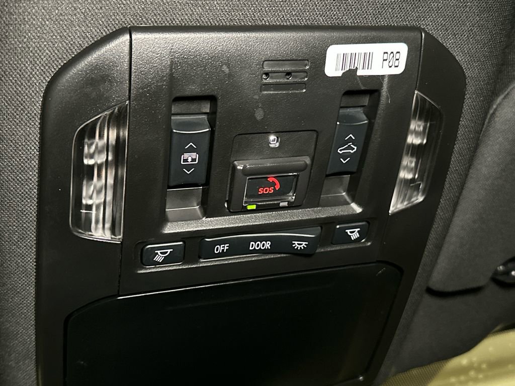 Used 2023 Toyota Highlander Platinum FWD image 29