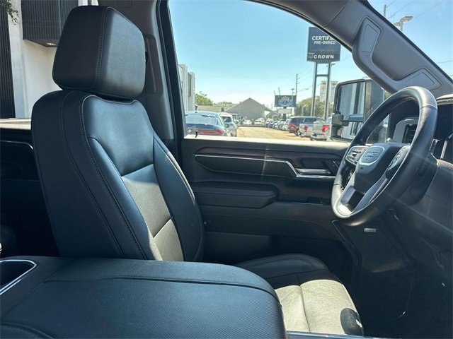 Used 2024 GMC Sierra 3500 SLT w/ SLT Premium Package image 13