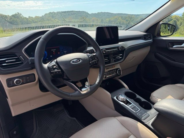 Used 2021 Ford Escape SEL w/ Technology Package FWD image 30