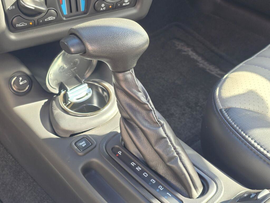 Used 2002 Chevrolet Monte Carlo SS w/ Preferred Equipment Group FWD image 17