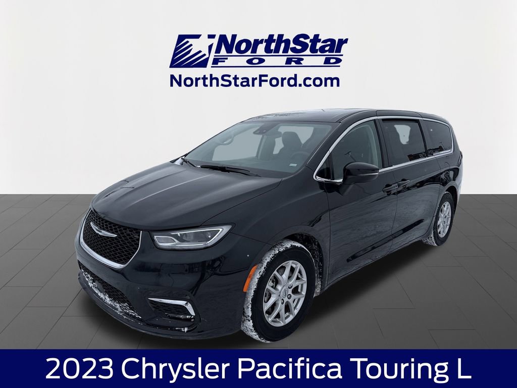 Used 2023 Chrysler Pacifica Touring-L