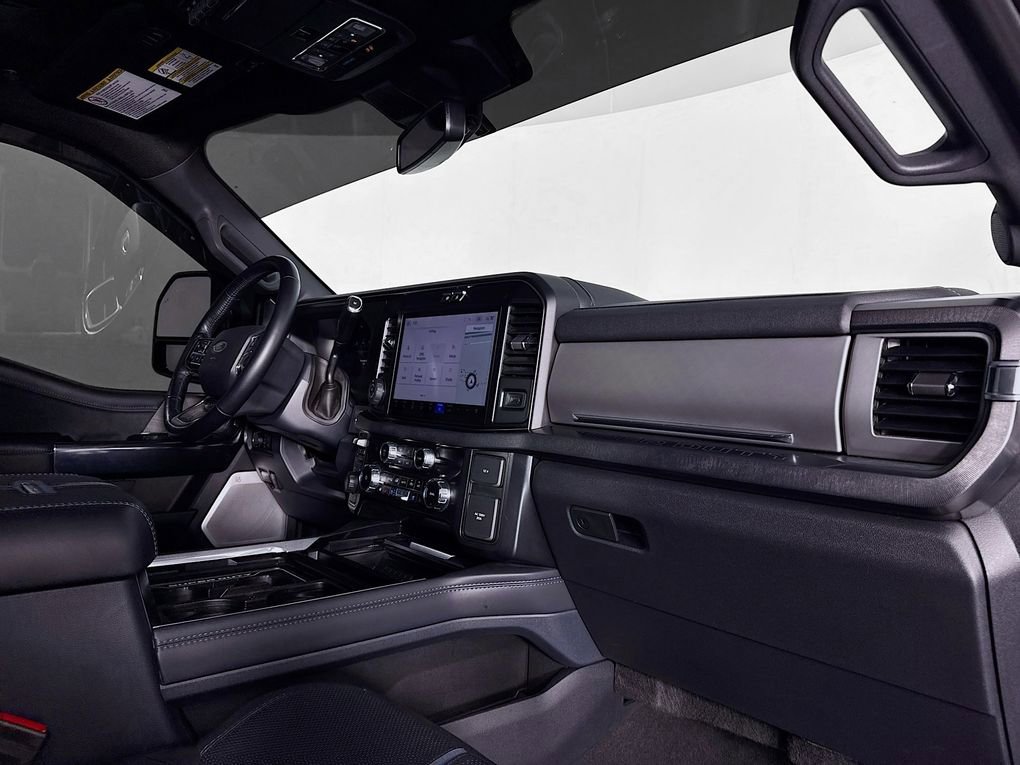 Used 2025 Ford F350 Platinum w/ FX4 Off-Road Package image 36