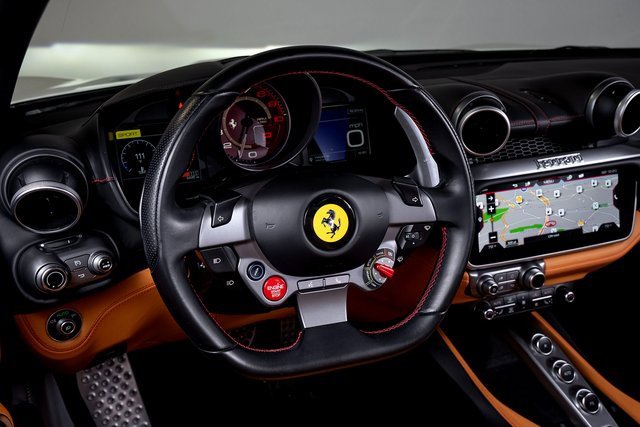 Used 2022 Ferrari Portofino M image 31