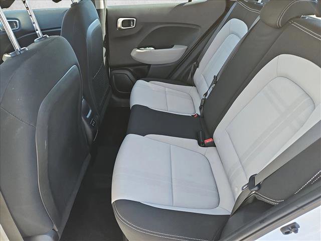 Certified 2025 Hyundai Venue SEL image 25