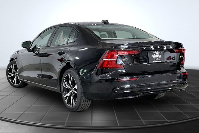 Certified 2025 Volvo S60 B5 Plus FWD image 15