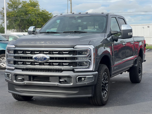 Used 2024 Ford F350 Platinum w/ FX4 Off-Road Package AWD/4WD image 45