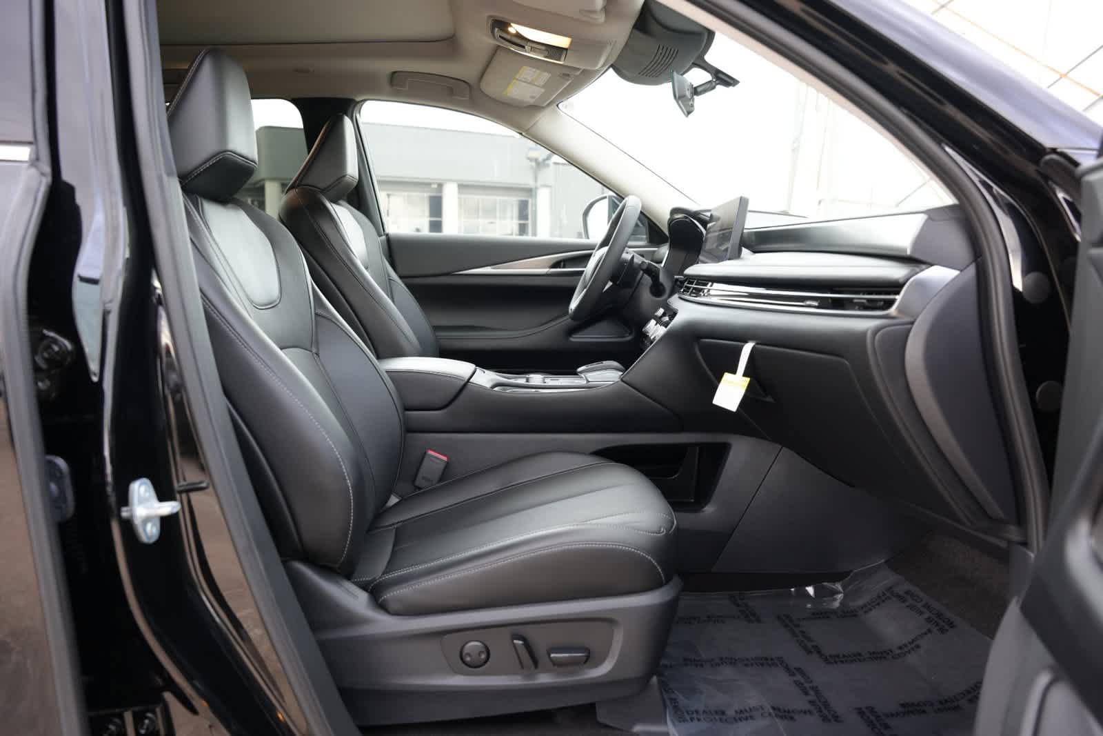 Certified 2027 INFINITI QX60 Pure w/ Cargo Package FWD image 21