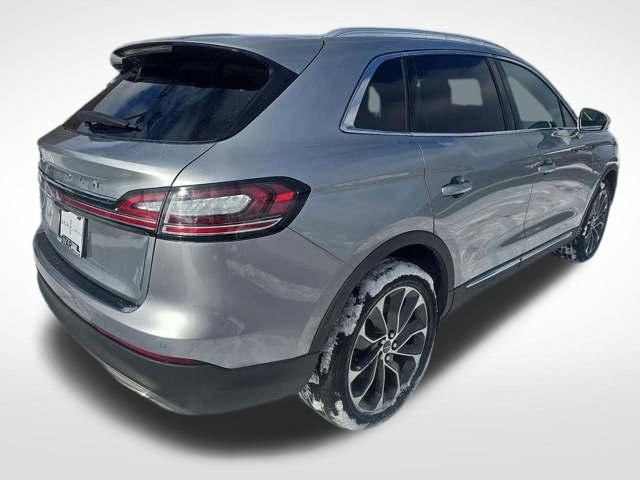 Used 2023 Lincoln Nautilus Reserve image 3