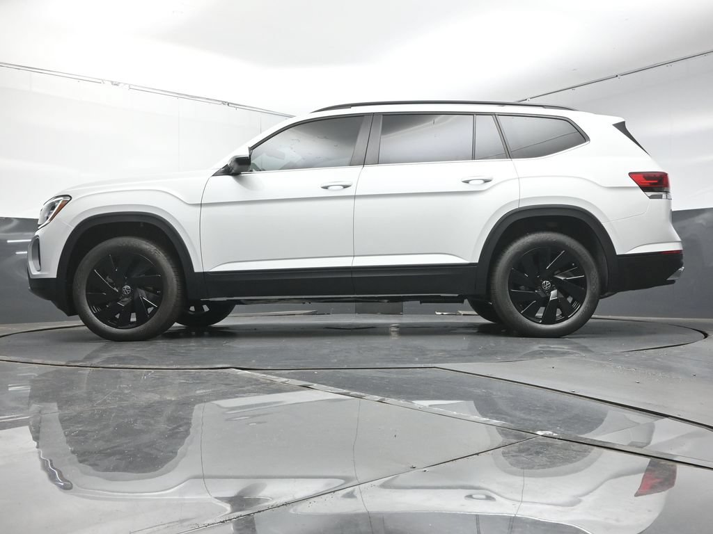 New 2026 Volkswagen Atlas SE FWD image 37
