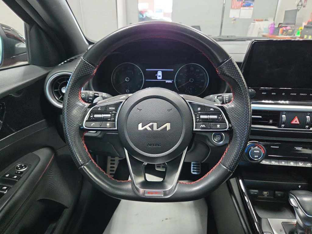 Used 2023 Kia Forte GT w/ GT2 Package FWD image 27