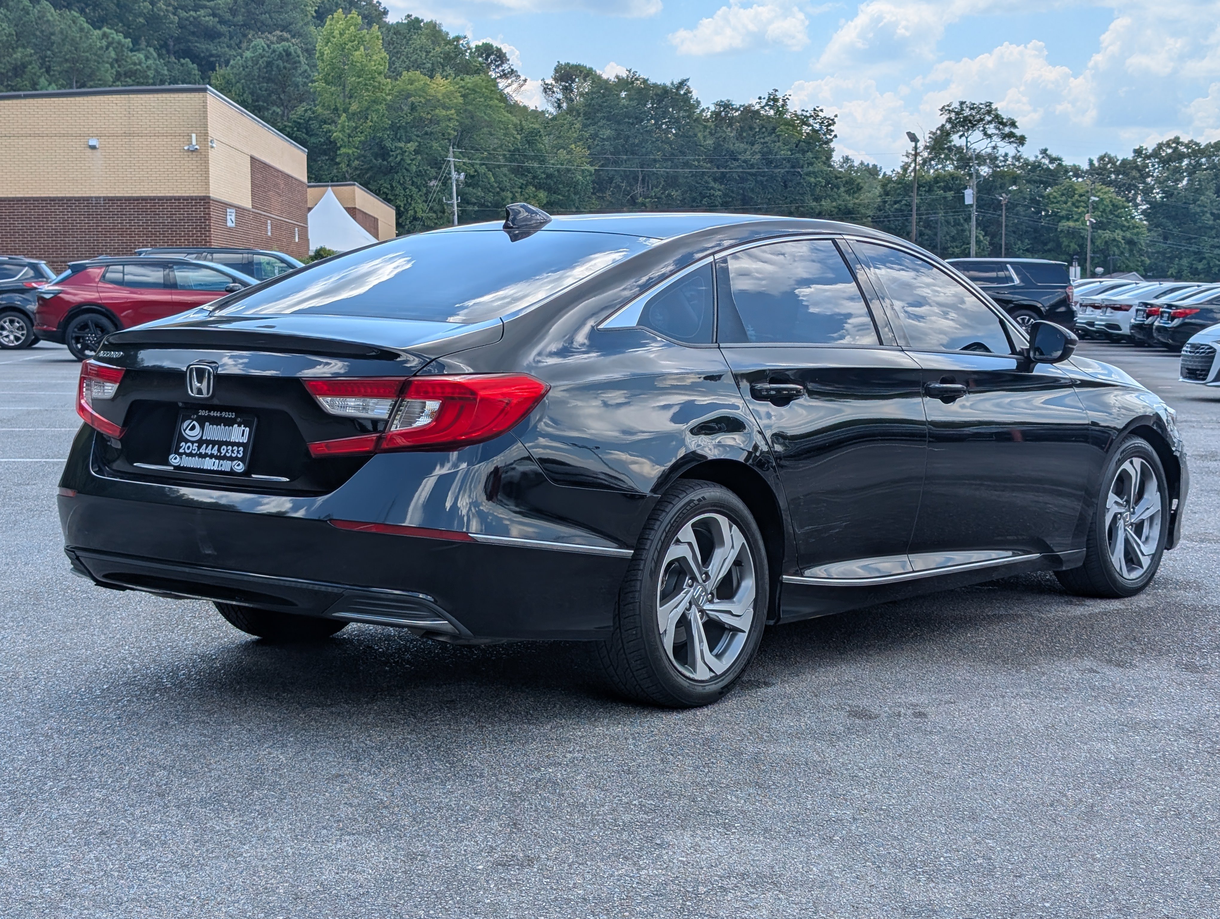 Used 2018 Honda Accord EX-L image 8