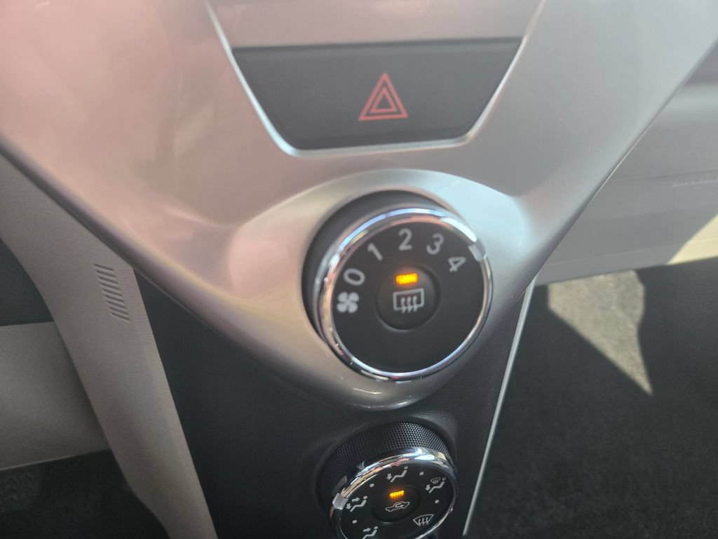 Used 2013 Scion iQ FWD image 39