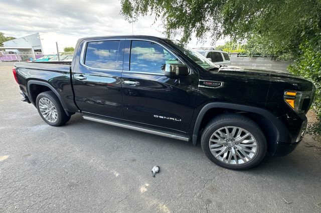 Used 2019 GMC Sierra 1500 Denali w/ Denali Ultimate Package AWD/4WD image 2
