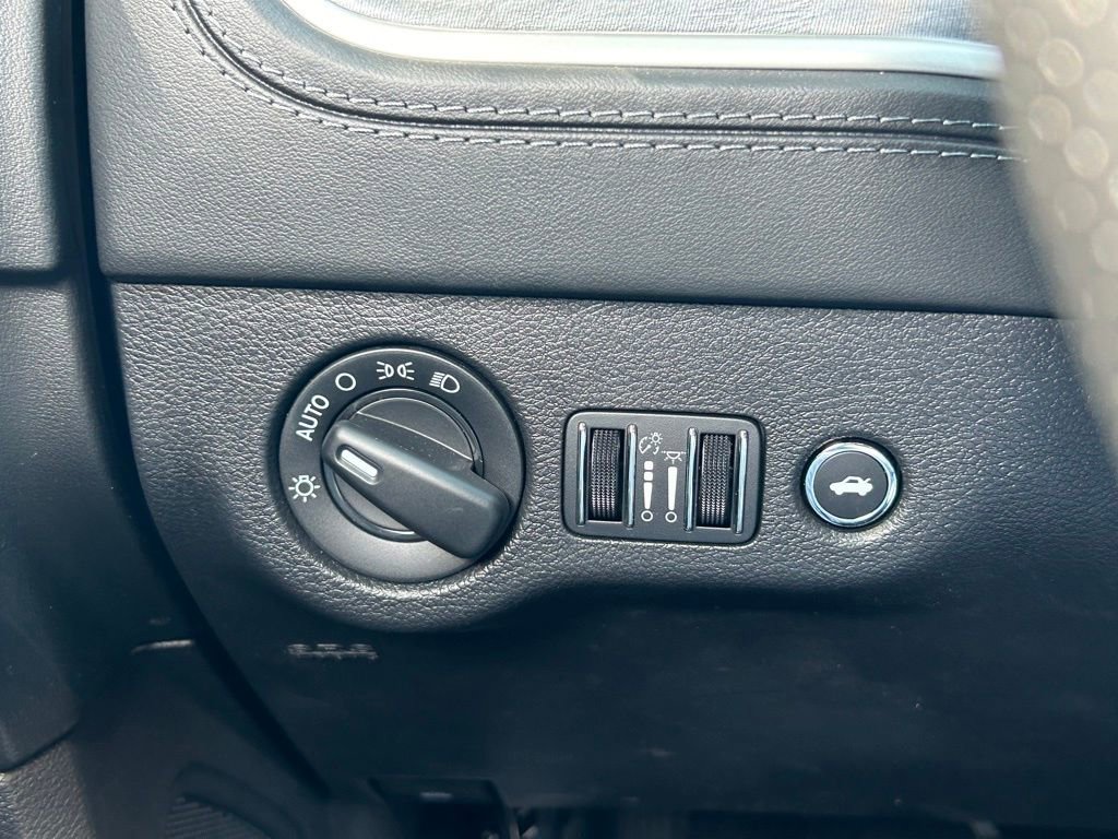 New 2023 Dodge Charger R/T w/ Daytona Edition Group image 37