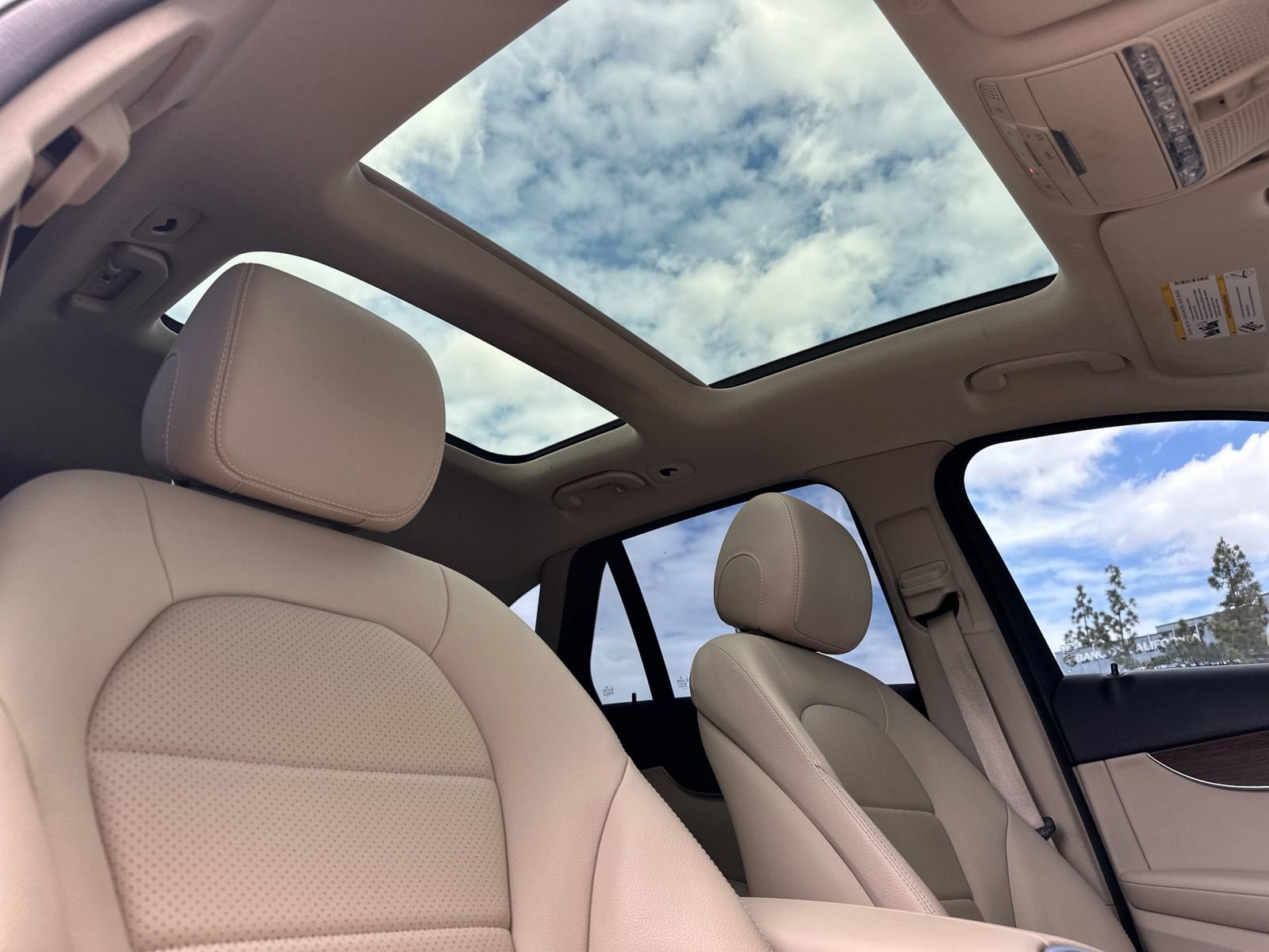 Certified 2022 Mercedes-Benz GLC 300 image 18