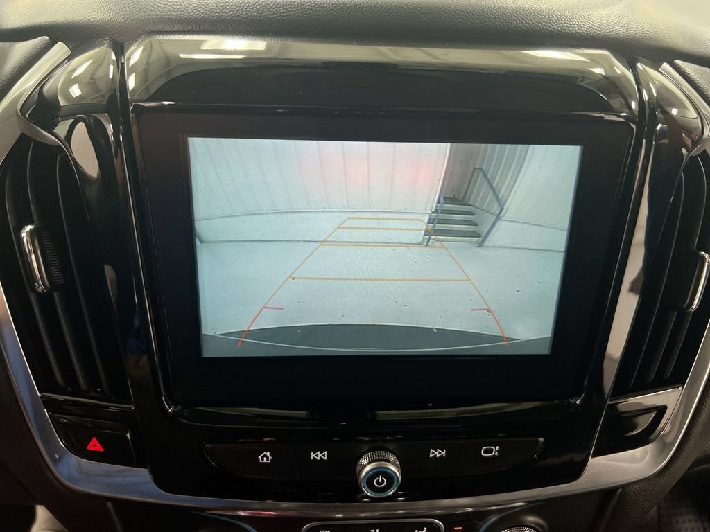 Used 2019 Chevrolet Traverse LT w/ LPO, Floor Liner Package FWD image 15