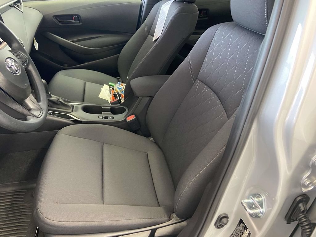 Used 2026 Toyota Corolla LE FWD image 15
