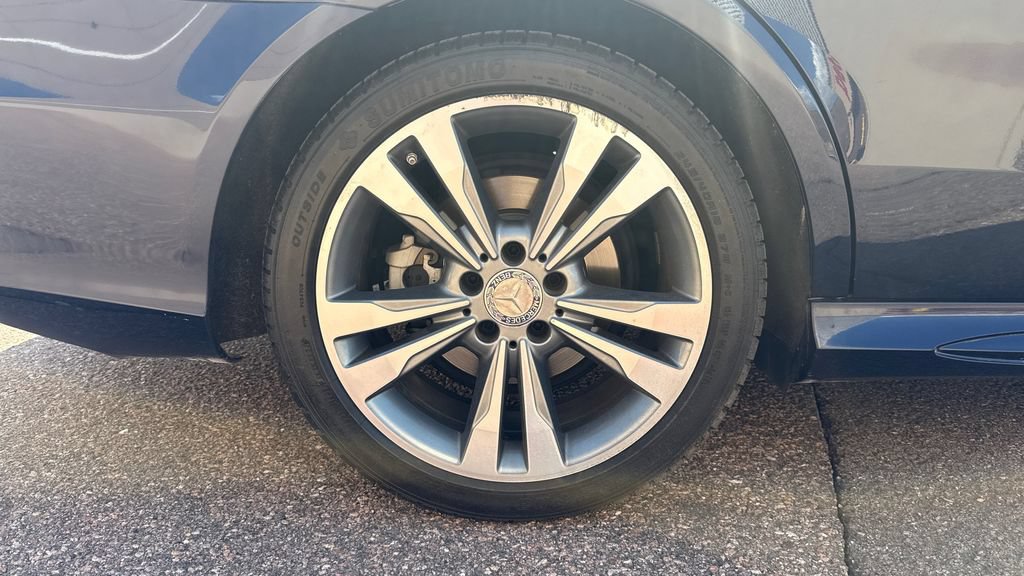 Used 2014 Mercedes-Benz E 350 Sedan image 16