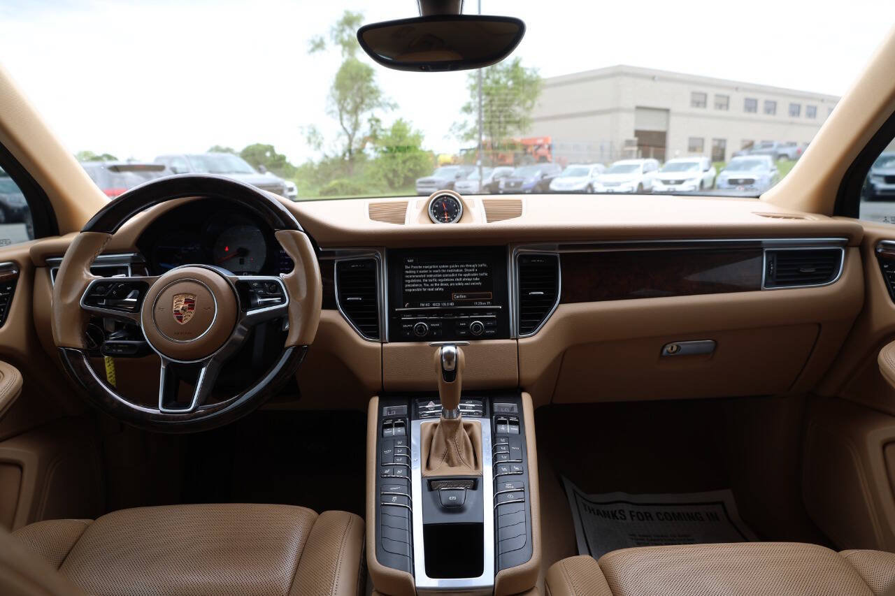 Used 2015 Porsche Macan S AWD/4WD image 14