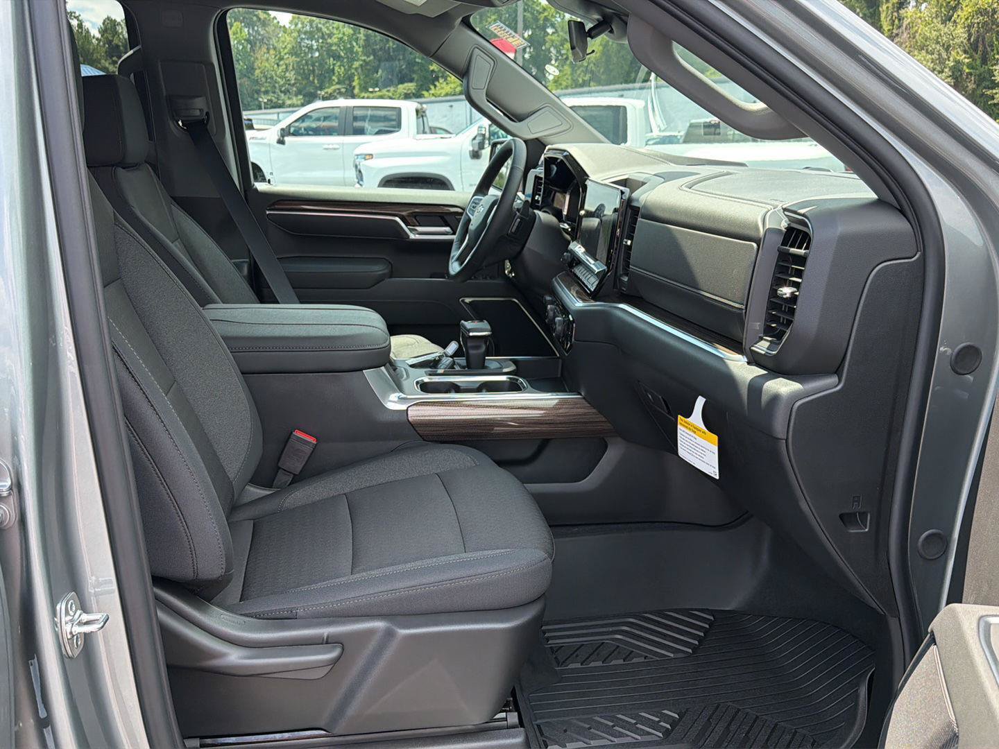 New 2026 Chevrolet Silverado 1500 LT AWD/4WD image 13