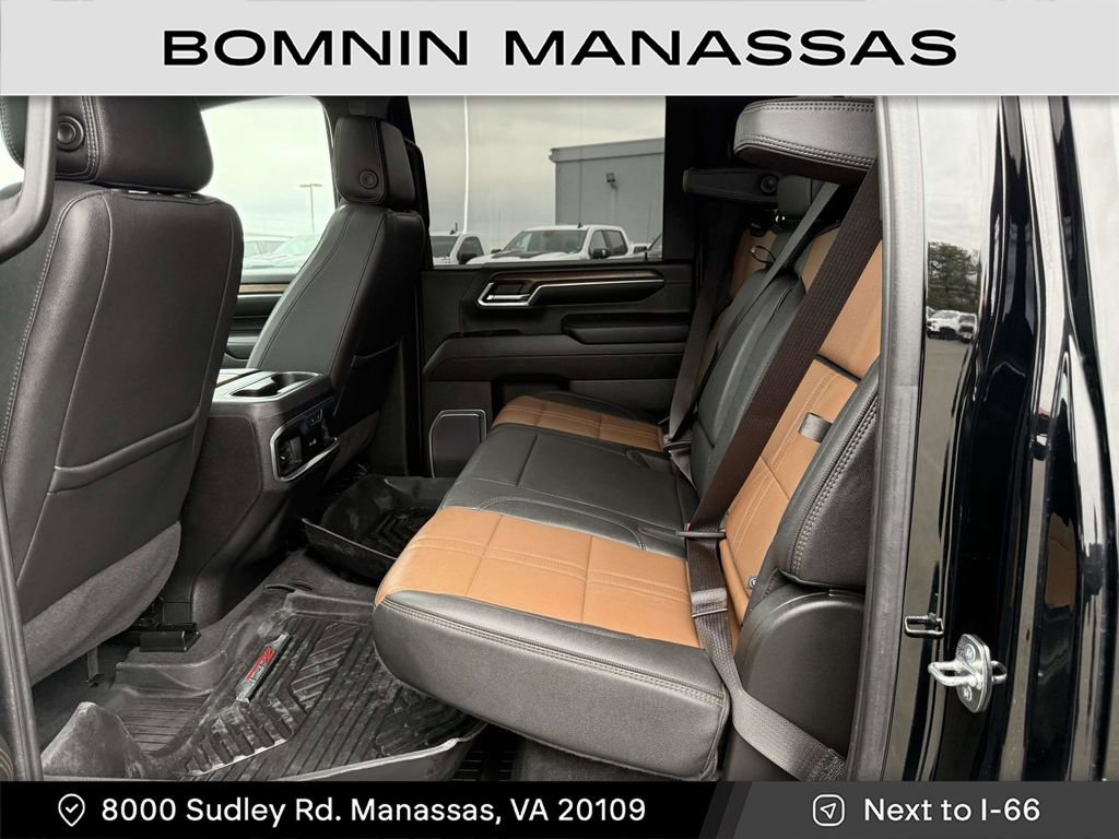 Used 2024 Chevrolet Silverado 3500 High Country w/ High Country Premium Package image 13