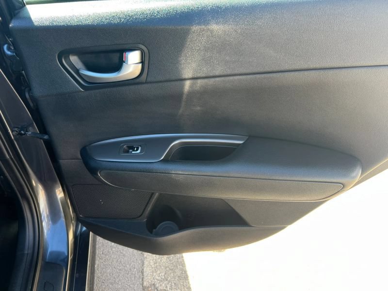Used 2020 Kia Optima SE FWD image 10