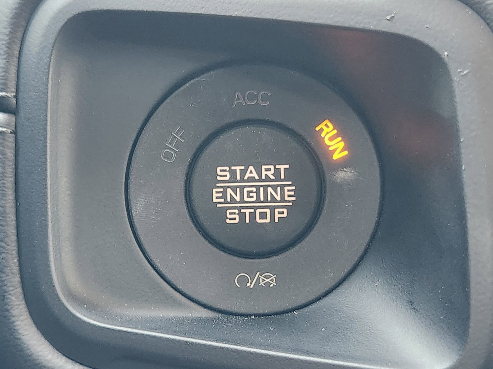 New 2025 Jeep Gladiator Sport image 15