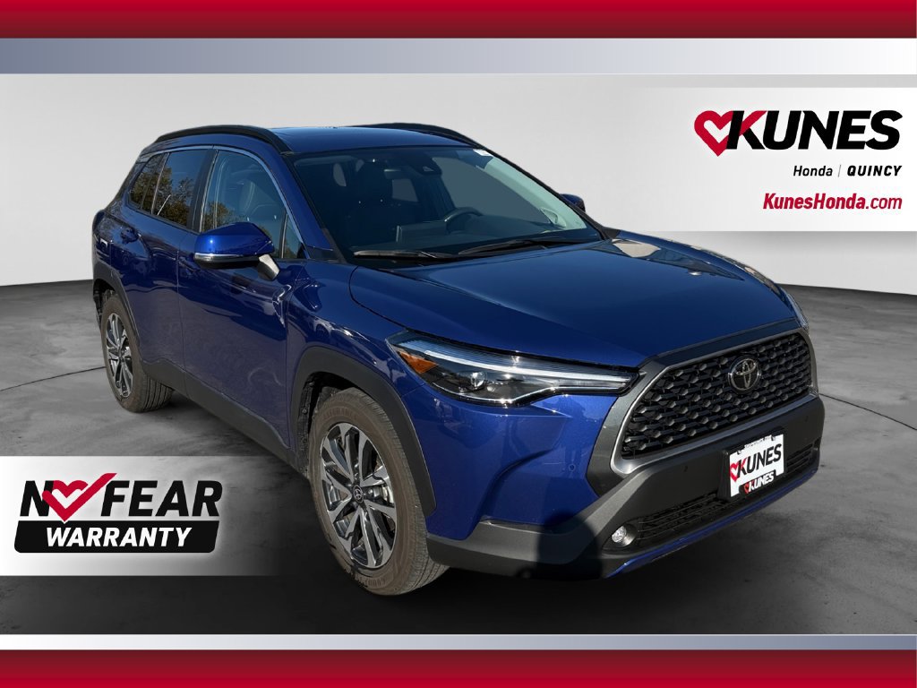 Used 2022 Toyota Corolla Cross XLE w/ Convenience Package