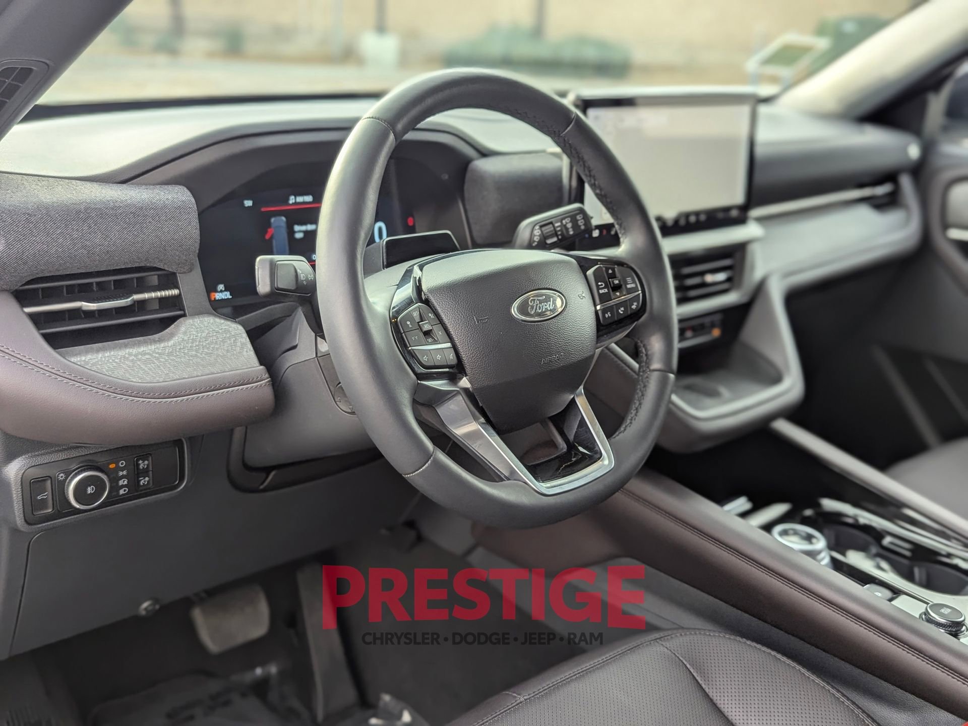 Used 2025 Ford Explorer Platinum w/ Ultimate Package image 13