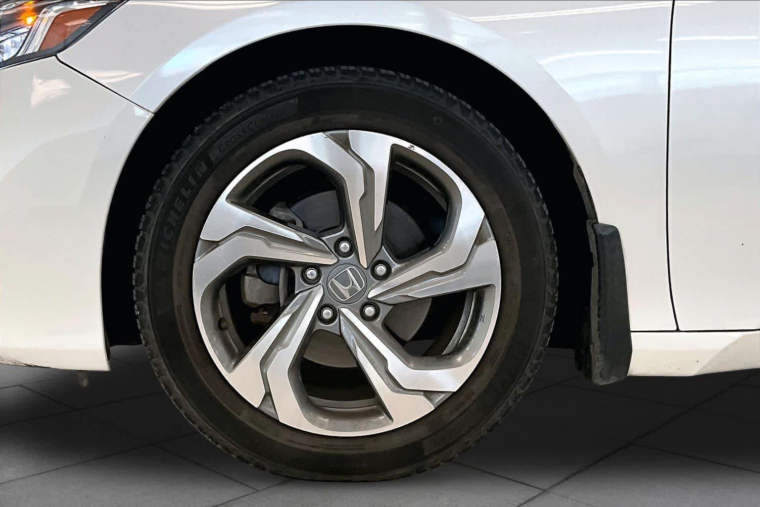 Used 2019 Honda Accord EX-L image 9