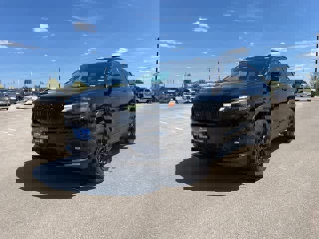 Used 2023 Jeep Cherokee Altitude Lux