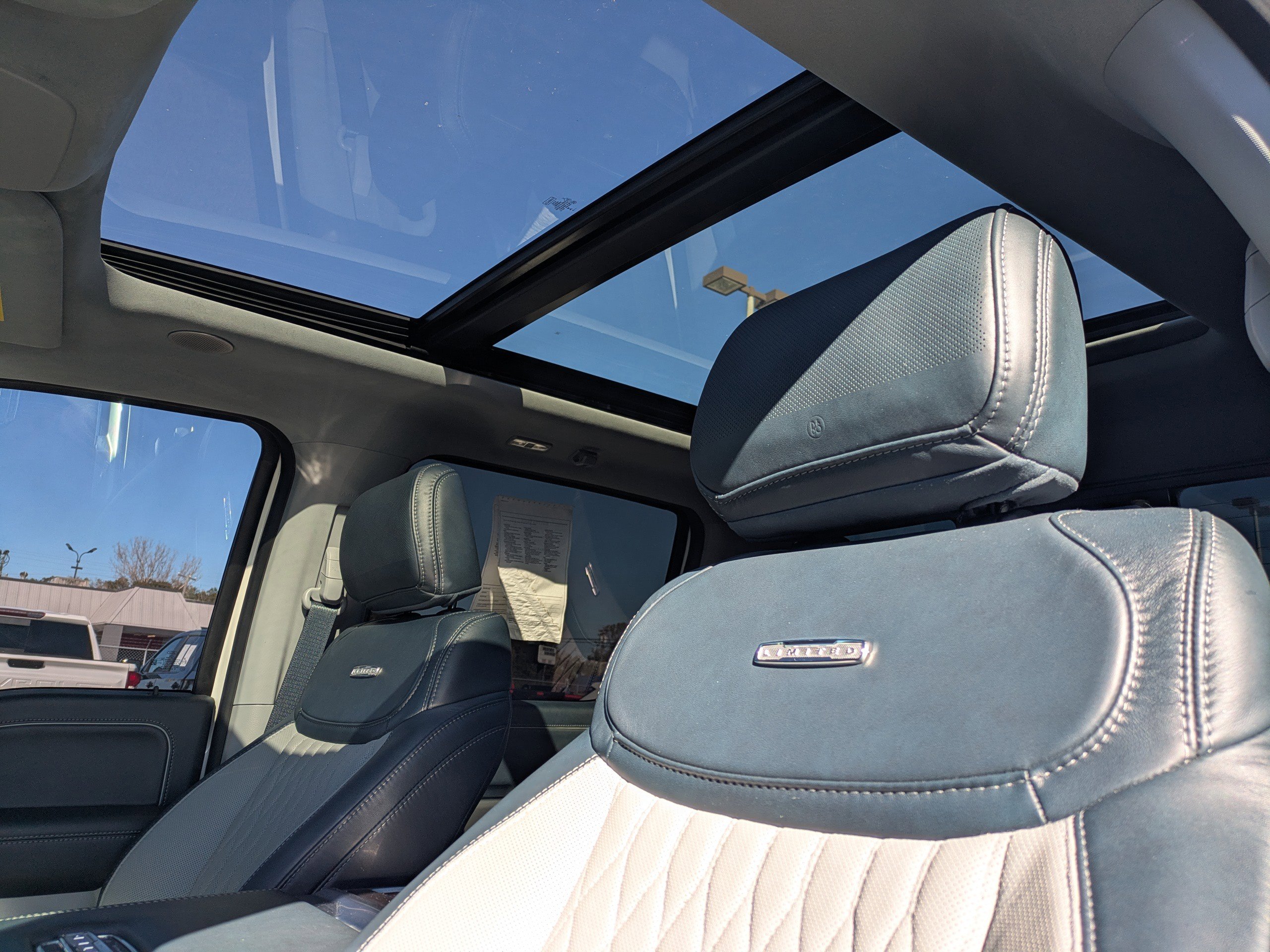 Used 2023 Ford F150 Limited image 24