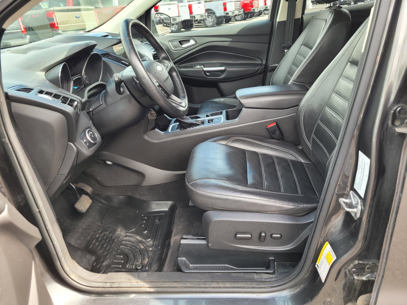 Used 2017 Ford Escape Titanium w/ Equipment Group 301A image 10