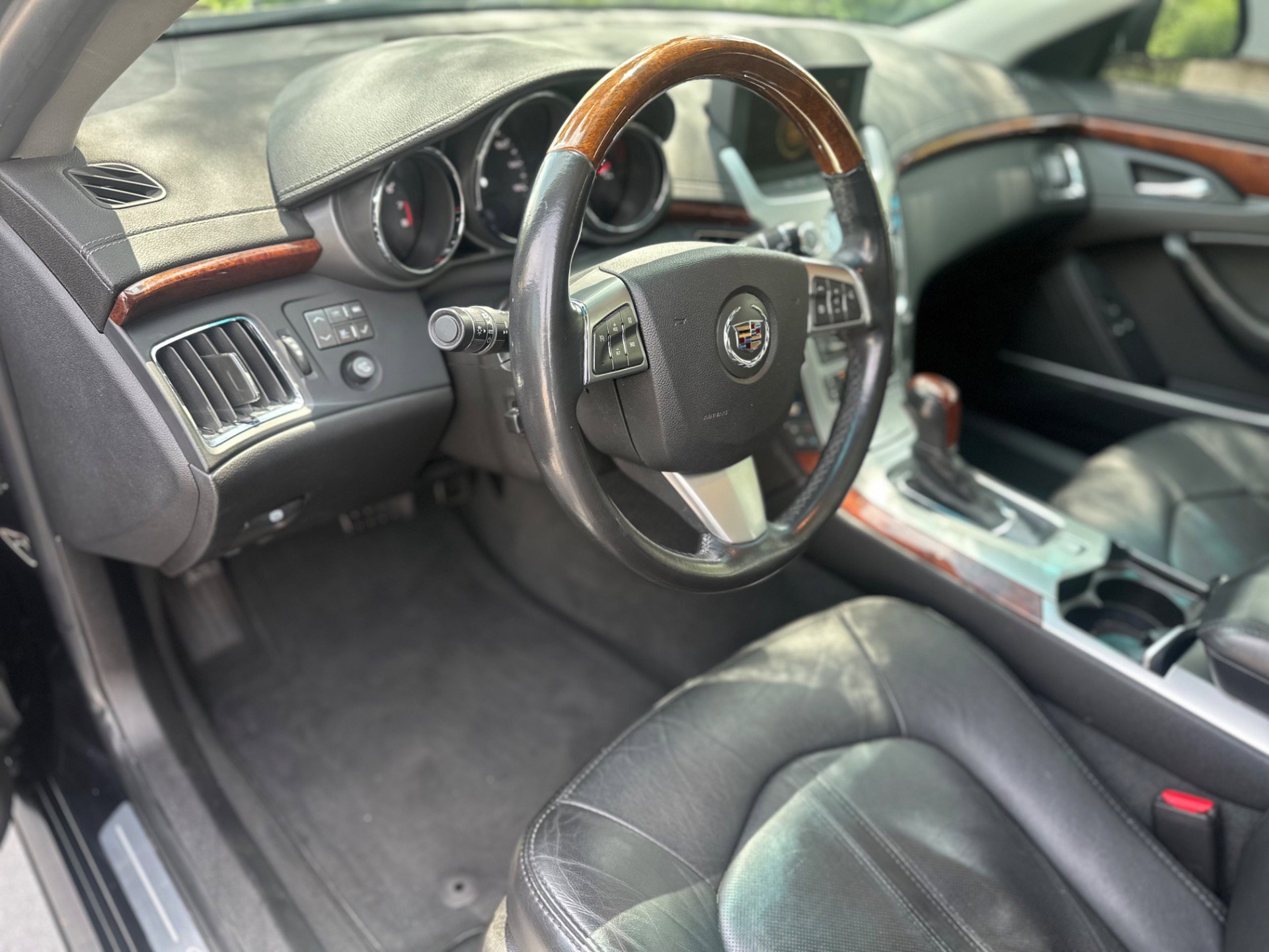 Used 2009 Cadillac CTS 3.6 AWD image 31