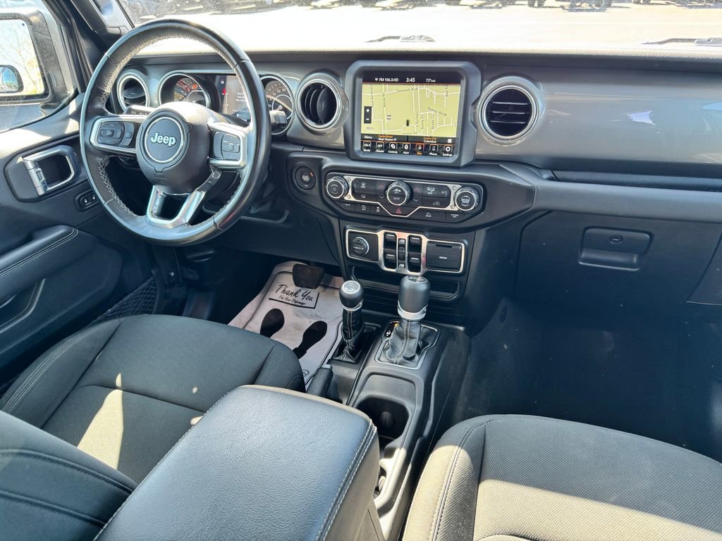 Used 2022 Jeep Wrangler Unlimited Sahara AWD/4WD image 12