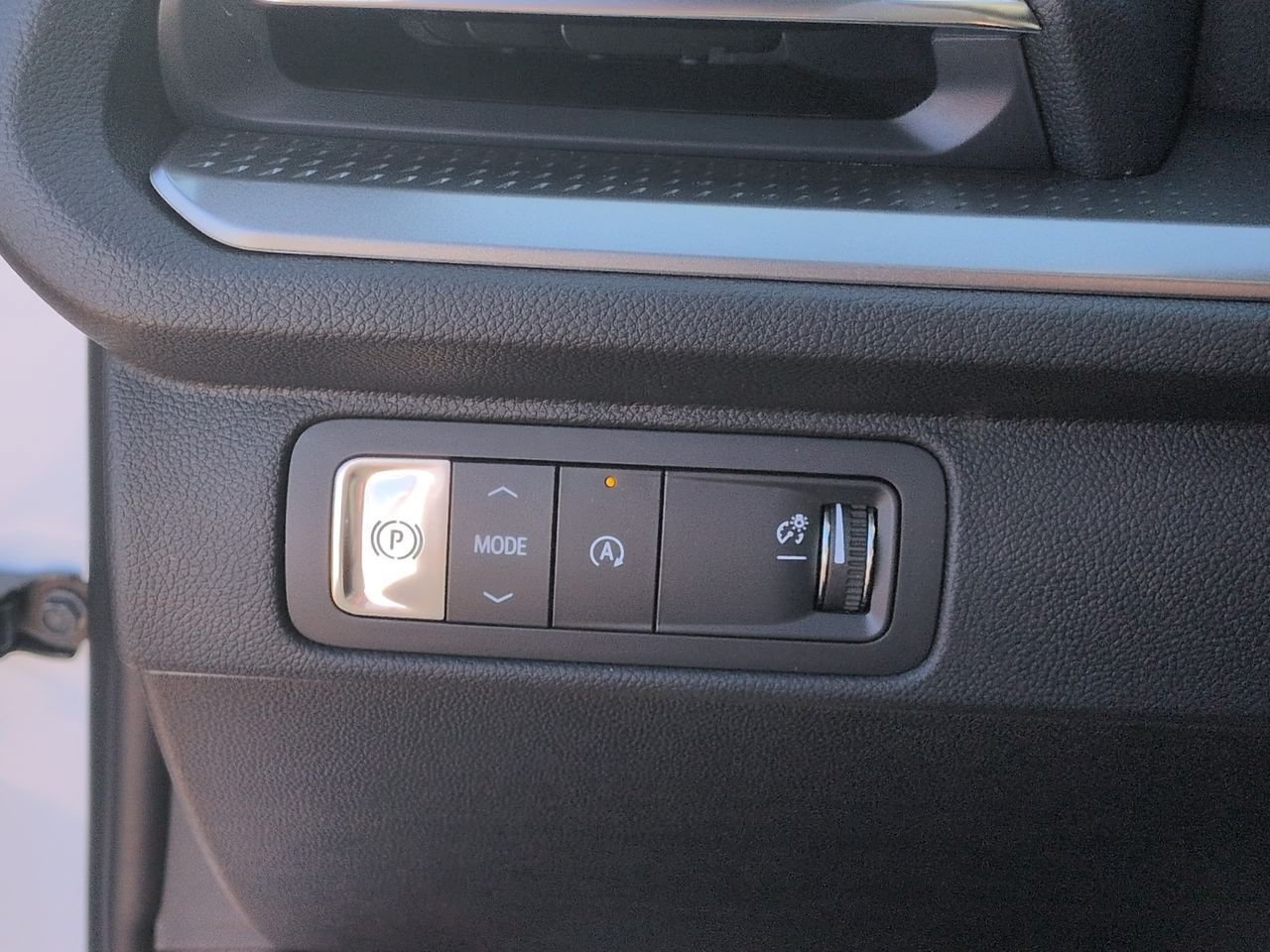 New 2026 Chevrolet Traverse LT w/ Driver Confidence Package FWD image 18