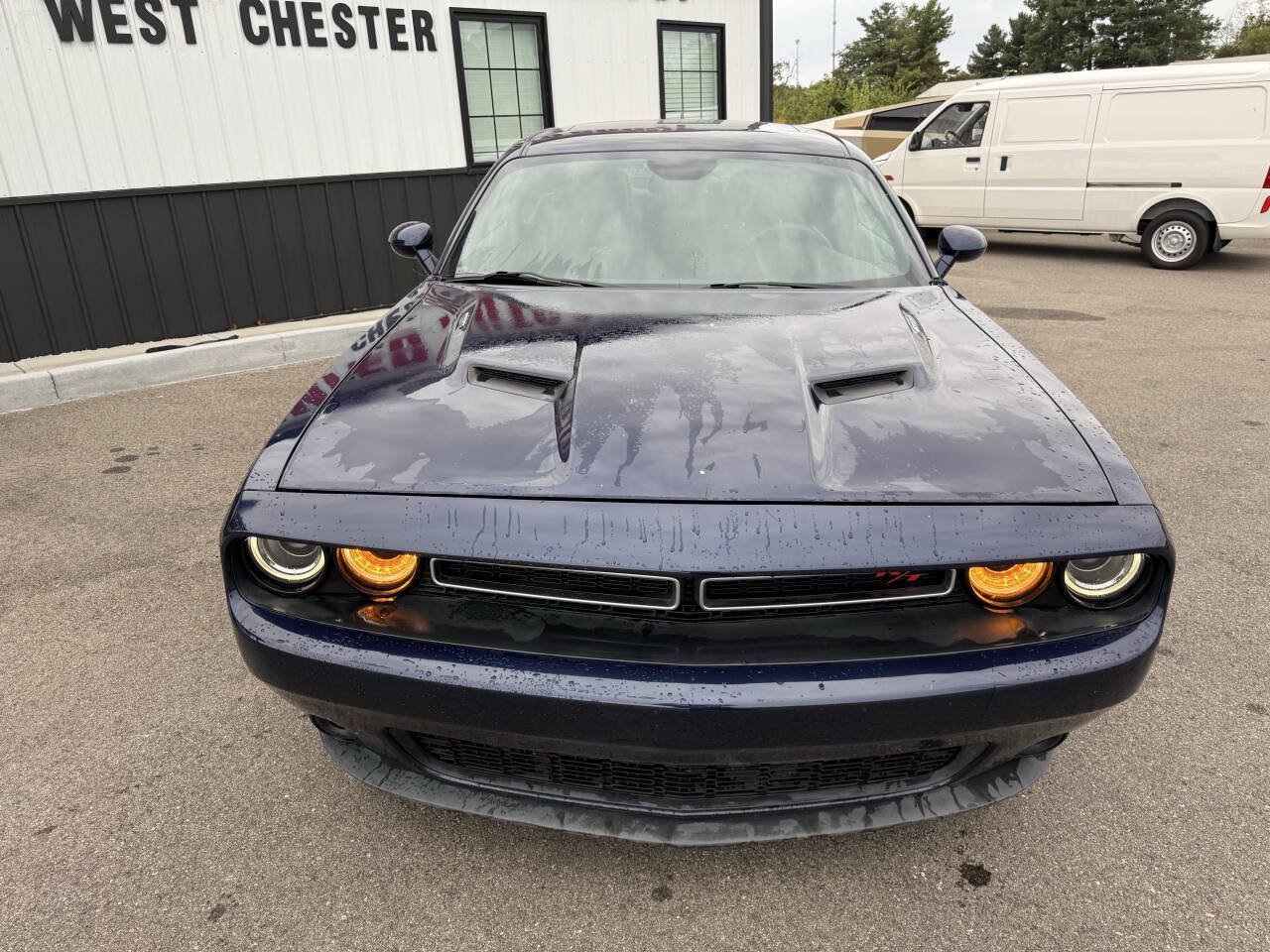 Used 2015 Dodge Challenger R/T Plus RWD image 3