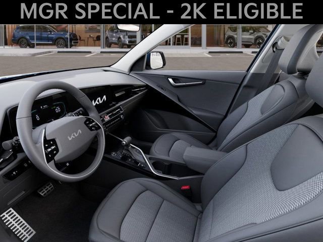 New 2025 Kia Niro EX Touring image 17