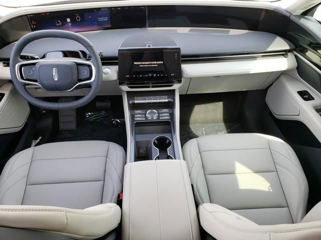 New 2026 Lincoln Nautilus Premier image 16